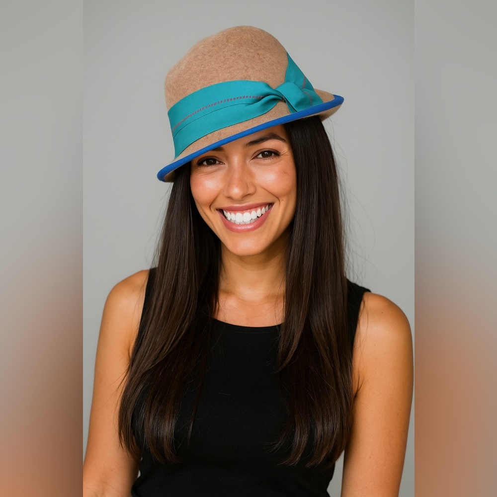100% wool‎  Tan and Blue Women's Hat
